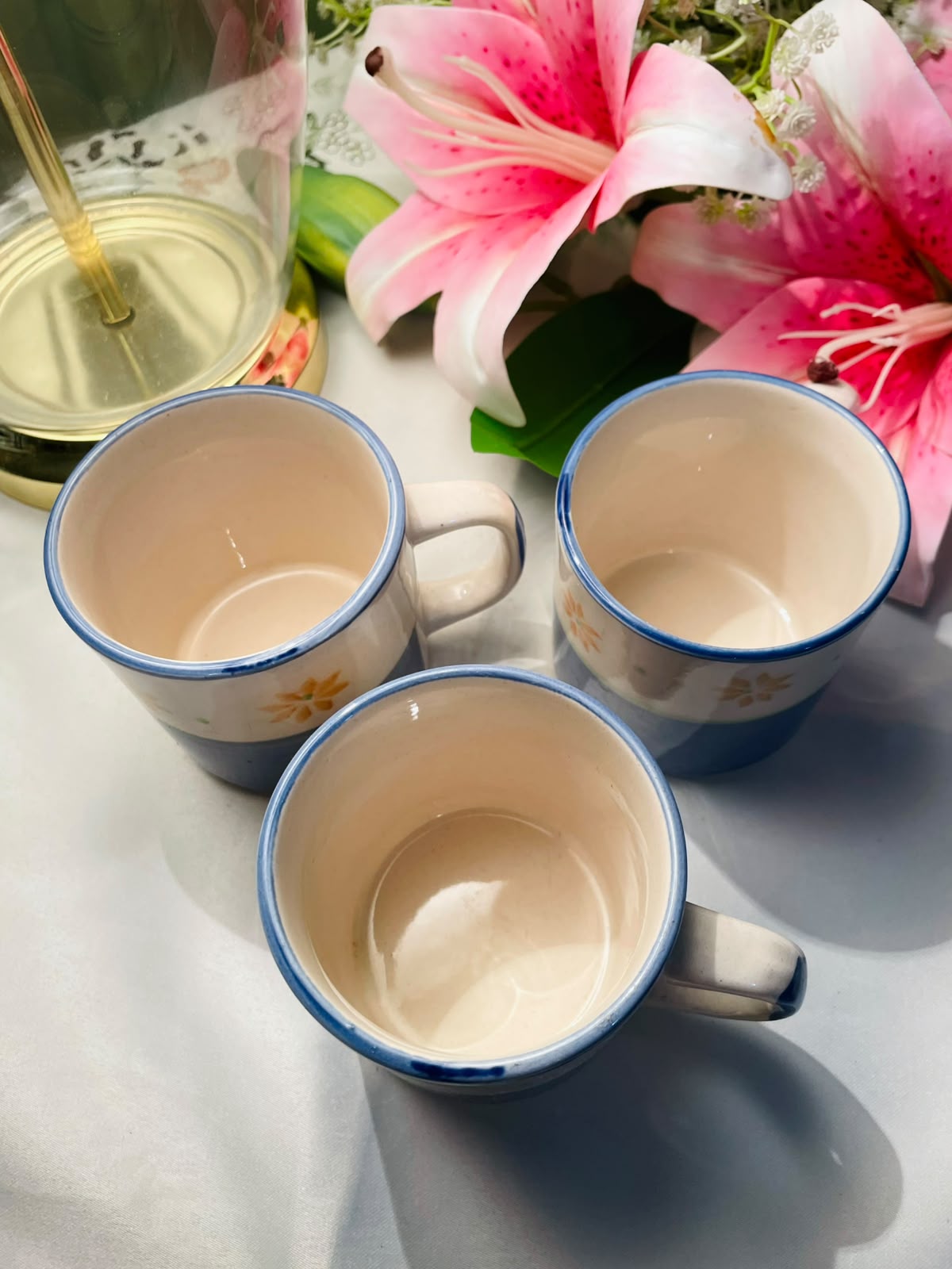 Hand painted Set of 3 Blue Floral Ceramic Mugs 9 cm