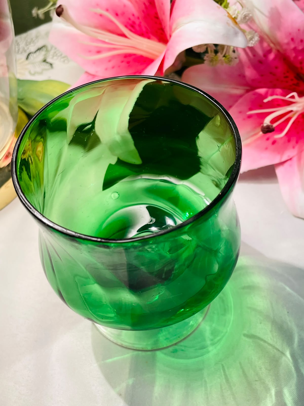 Emerald Green Stemmed Glass Goblet 12 cm