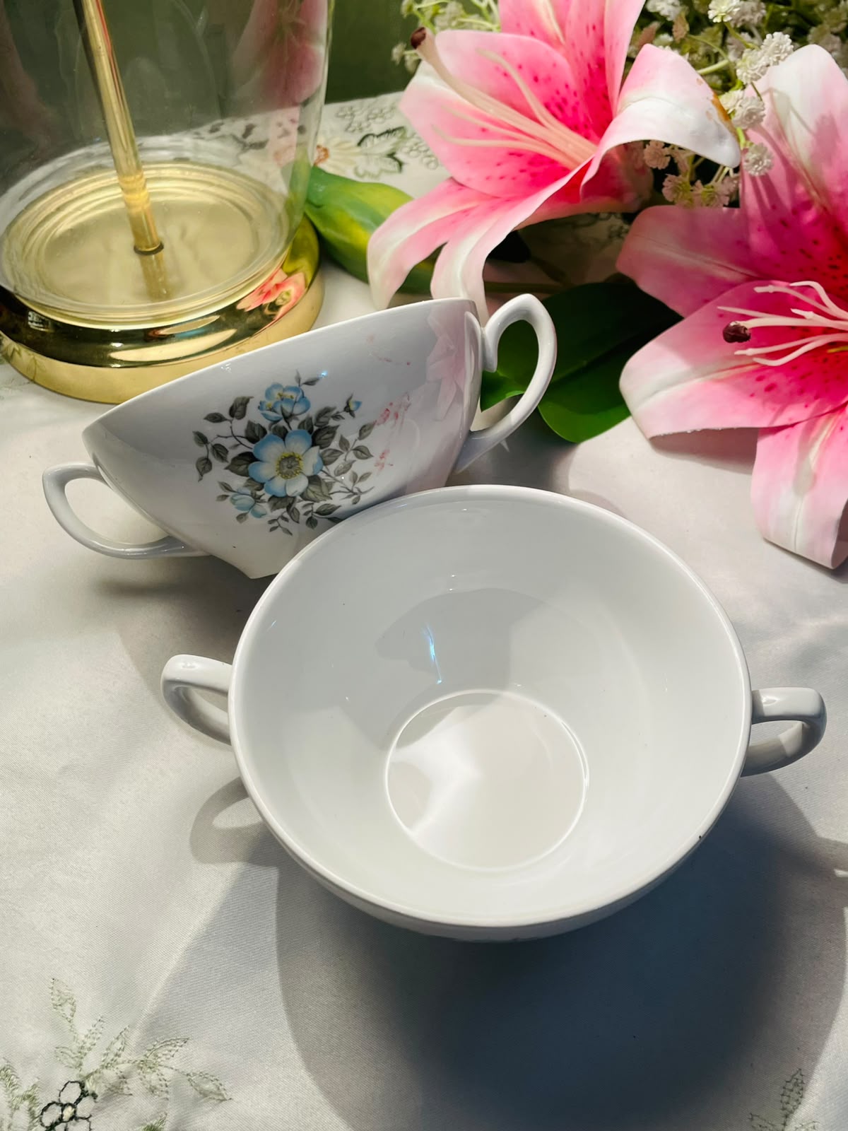 Set of 2 White Ceramic Soup Bowls with Handles 13 cm