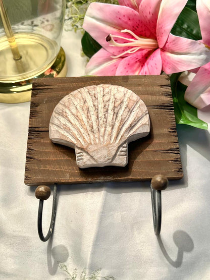 Shell Wall Hook Rack Brown Wood 16cm Coastal Home Decor