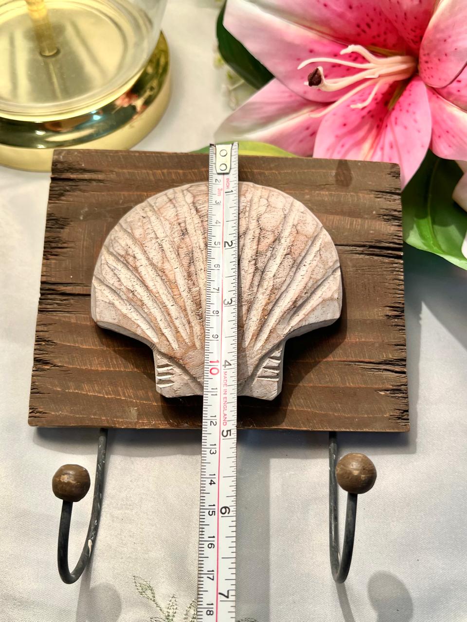 Shell Wall Hook Rack Brown Wood 16cm Coastal Home Decor