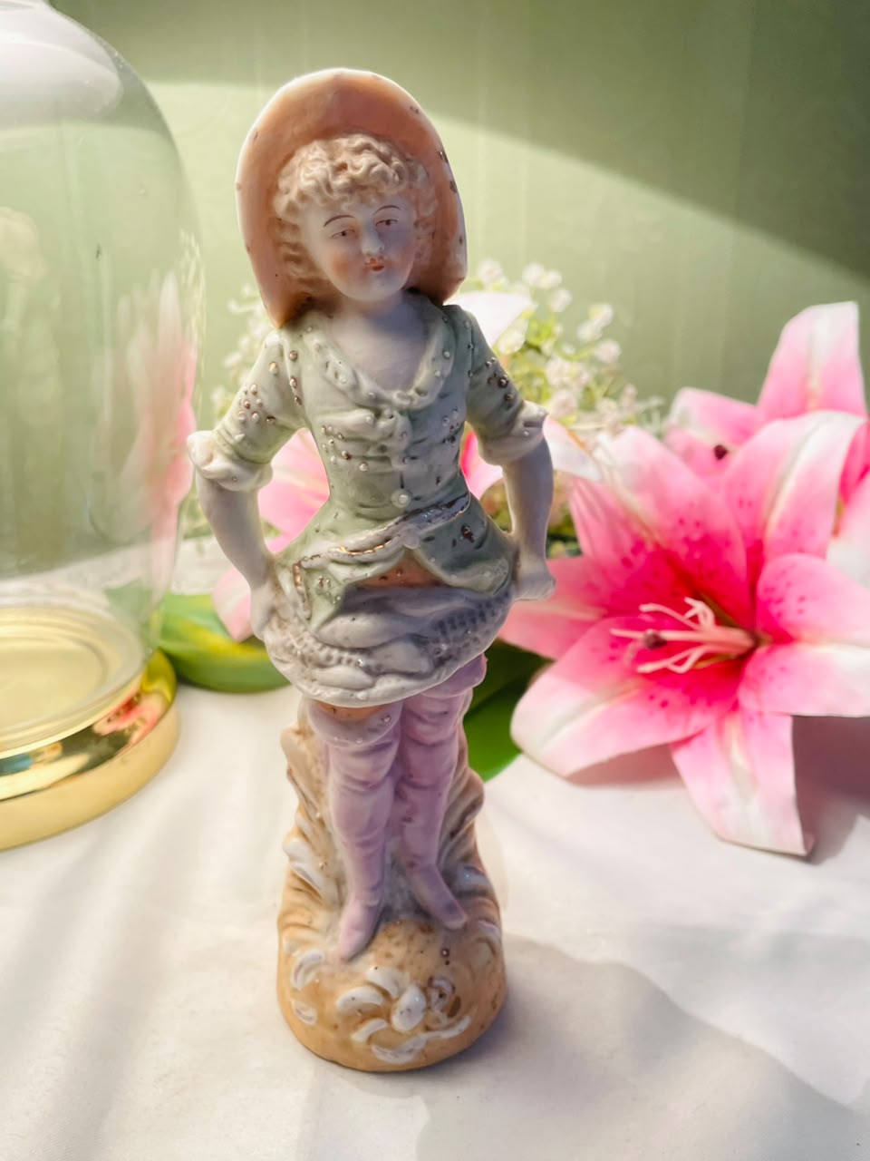 Vintage Porcelain Lady Figurine Bonnet Pastel Dress 21 cm