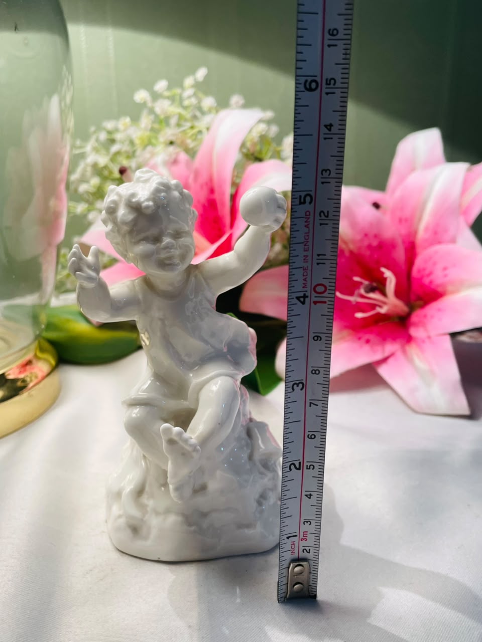 White Porcelain Cherub Figurine Decorative Angel 14 cm
