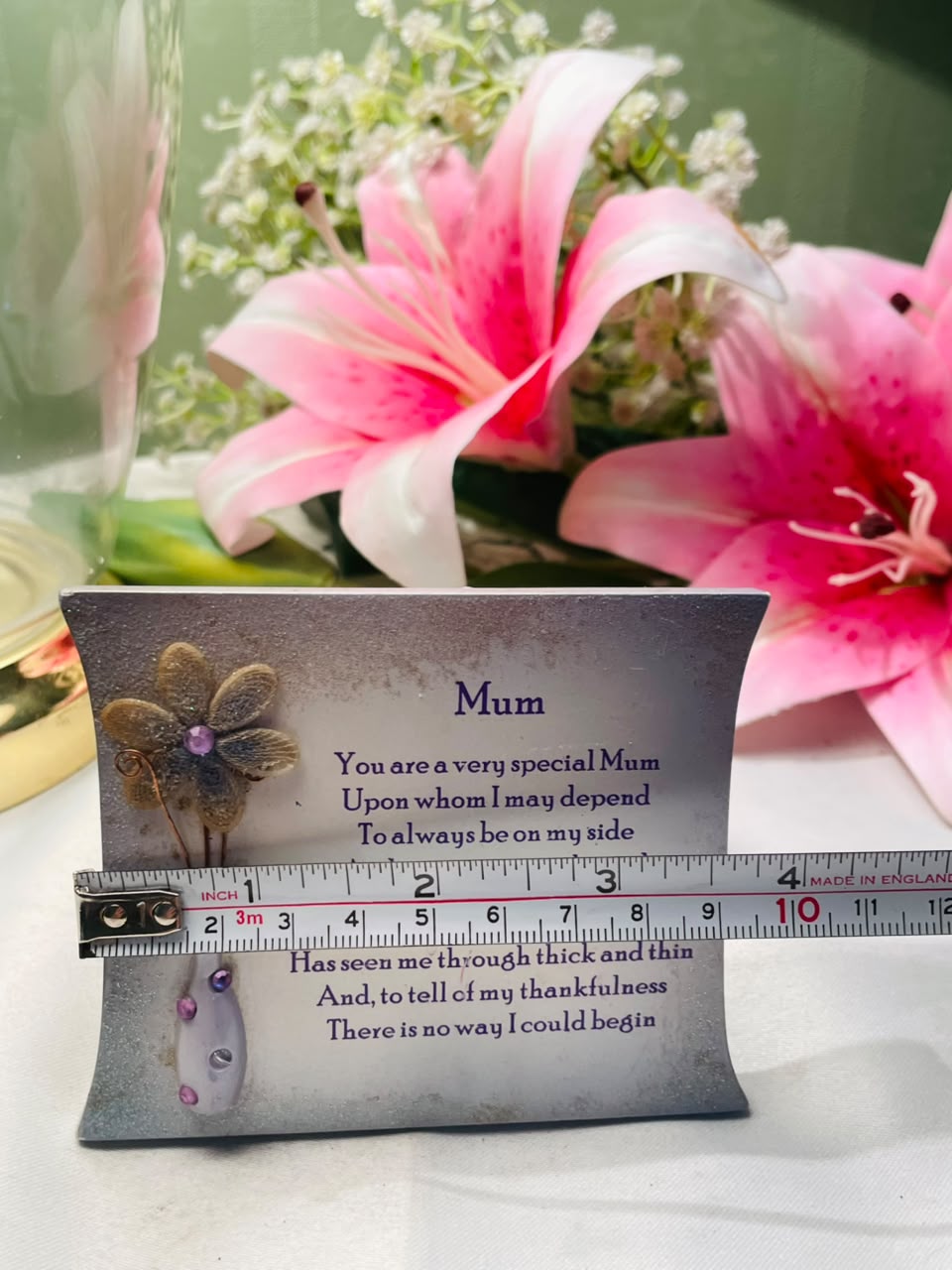 Mum Sentiment Plaque with Floral Detail 12 cm