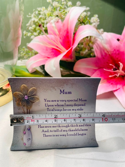 Mum Sentiment Plaque with Floral Detail 12 cm
