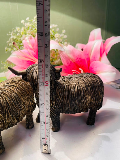 Pair of Highland Cow Figurines Bronze Effect 11 cm