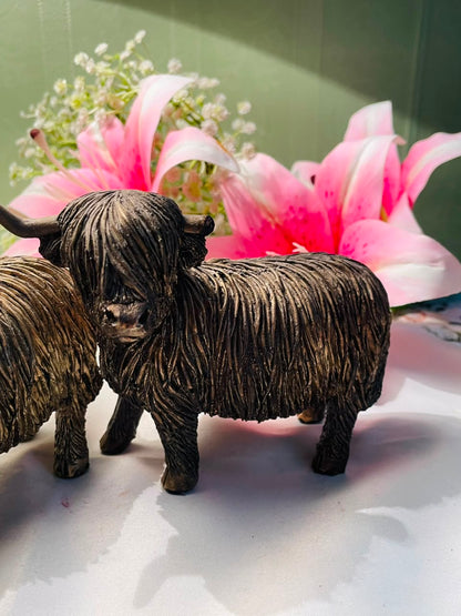 Pair of Highland Cow Figurines Bronze Effect 11 cm