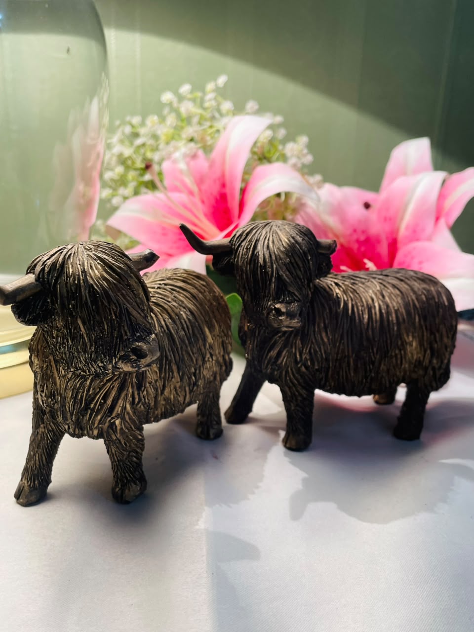 Pair of Highland Cow Figurines Bronze Effect 11 cm