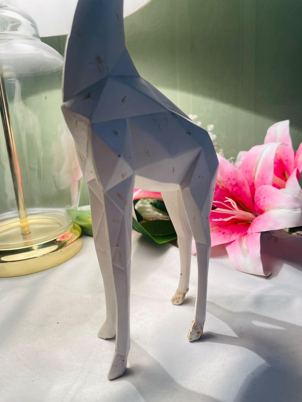 Geometric White Giraffe Figurine Modern Sculpture 29 cm