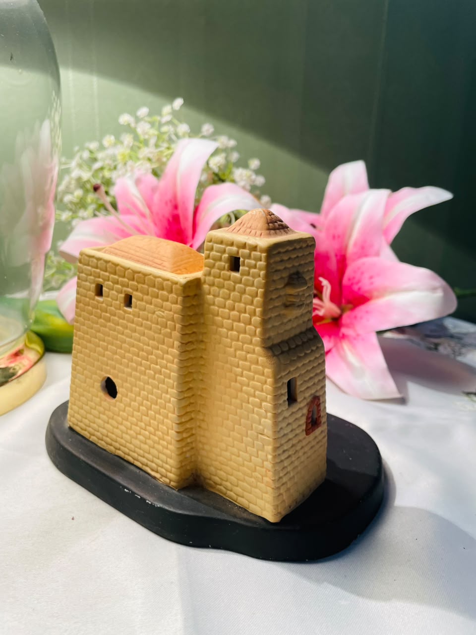 Miniature Mediterranean Village House Figurine 12 cm