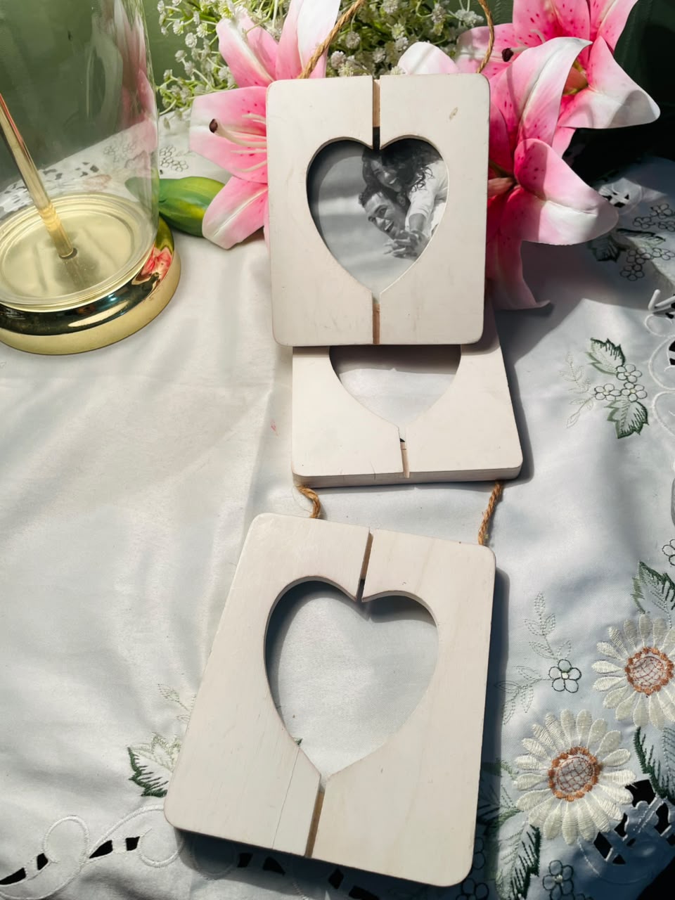 3-Frame Heart Cutout Hanging Photo Frame Set Cream 18 Inch