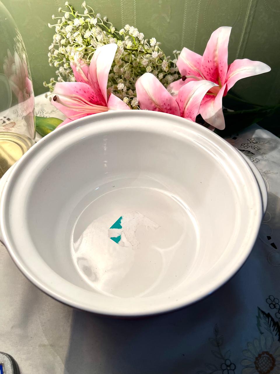Vintage White Ceramic Serving Bowl 25cm