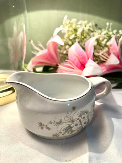 Real Brasil Porcelain Floral Gravy Boat 15cm