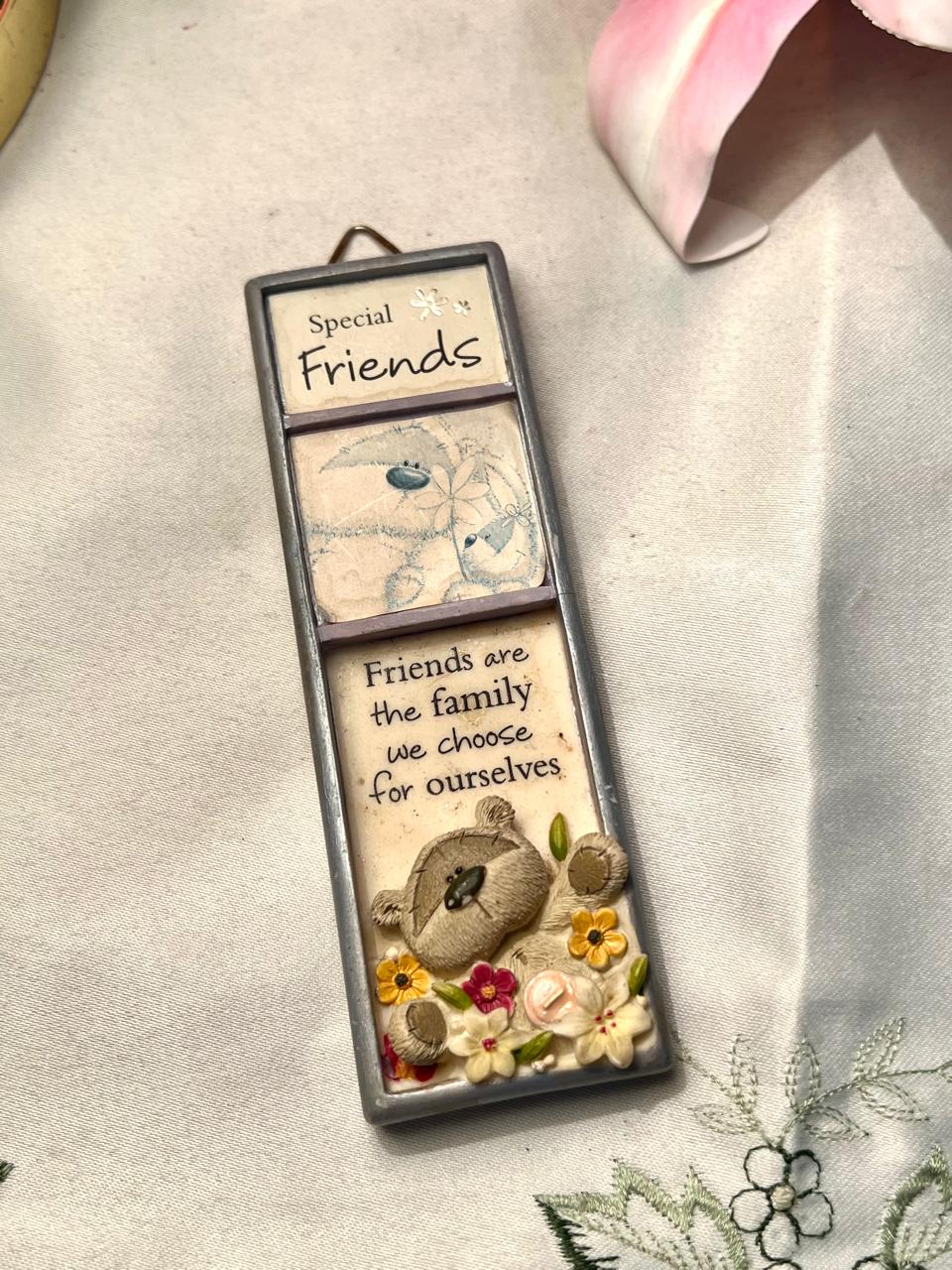Special Friends Floral Bear Wall Plaque 13cm