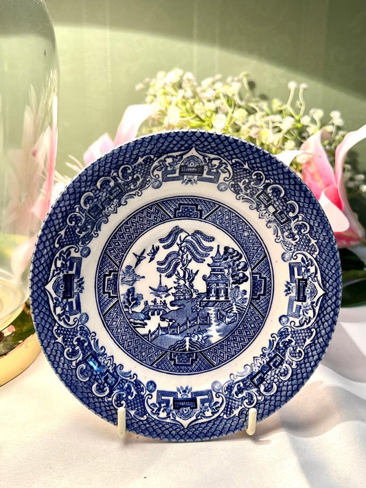 Blue & White Pagoda Scene Decorative Wall Plate 15cm