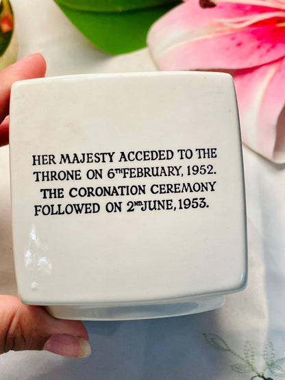Queen Elizabeth II Silver Jubilee Ceramic Money Box, 10 cm