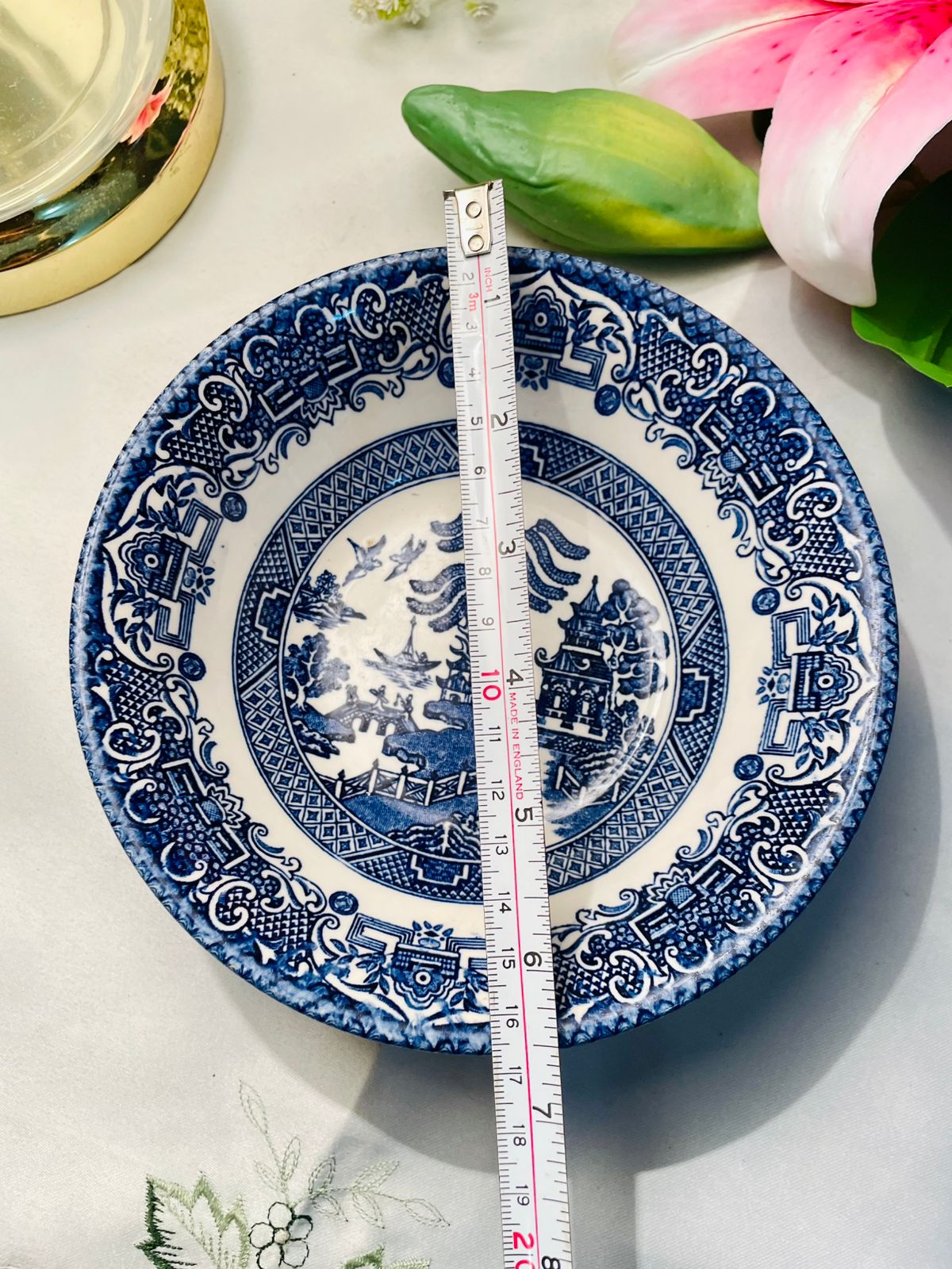 B&T England Blue & White Oriental Scenic Bowl 16 cm
