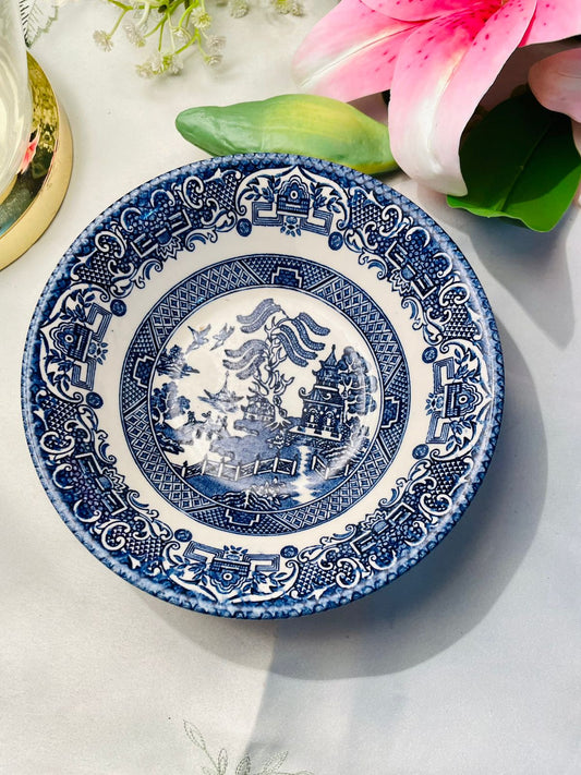 B&T England Blue & White Oriental Scenic Bowl 16 cm