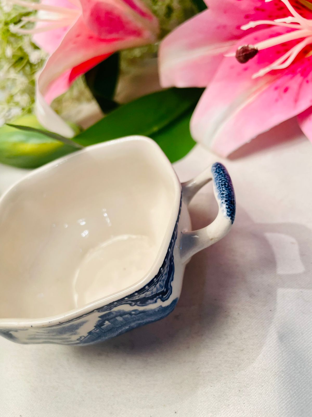 Vintage Blue & White Scenic Two-Handled Serving Bowl 13 cm
