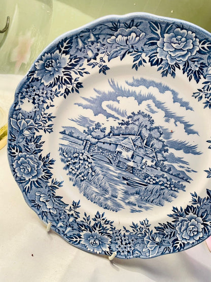 Salem English Village Blue & White Ironstone Decor Plate 24 cm