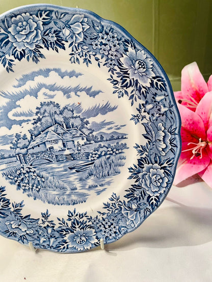 Salem English Village Blue & White Ironstone Decor Plate 24 cm