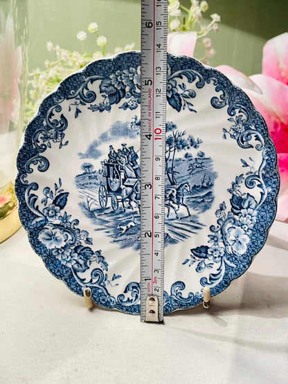 Johnson Bros Coaching Scenes Blue Decorative Plate – 15cm