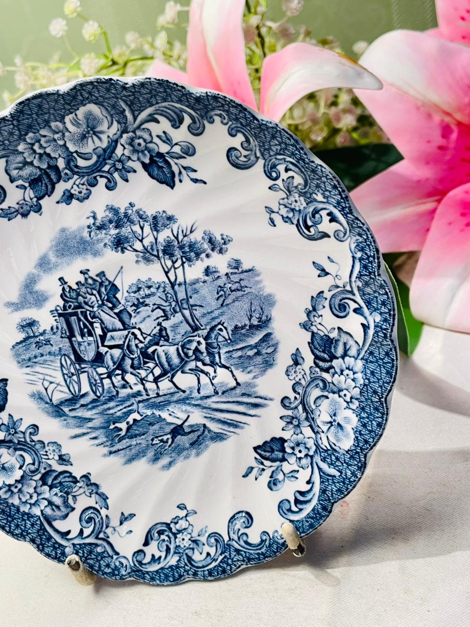 Johnson Bros Coaching Scenes Blue Decorative Plate – 15cm