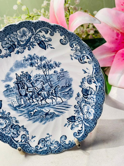 Johnson Bros Coaching Scenes Blue Decorative Plate – 15cm