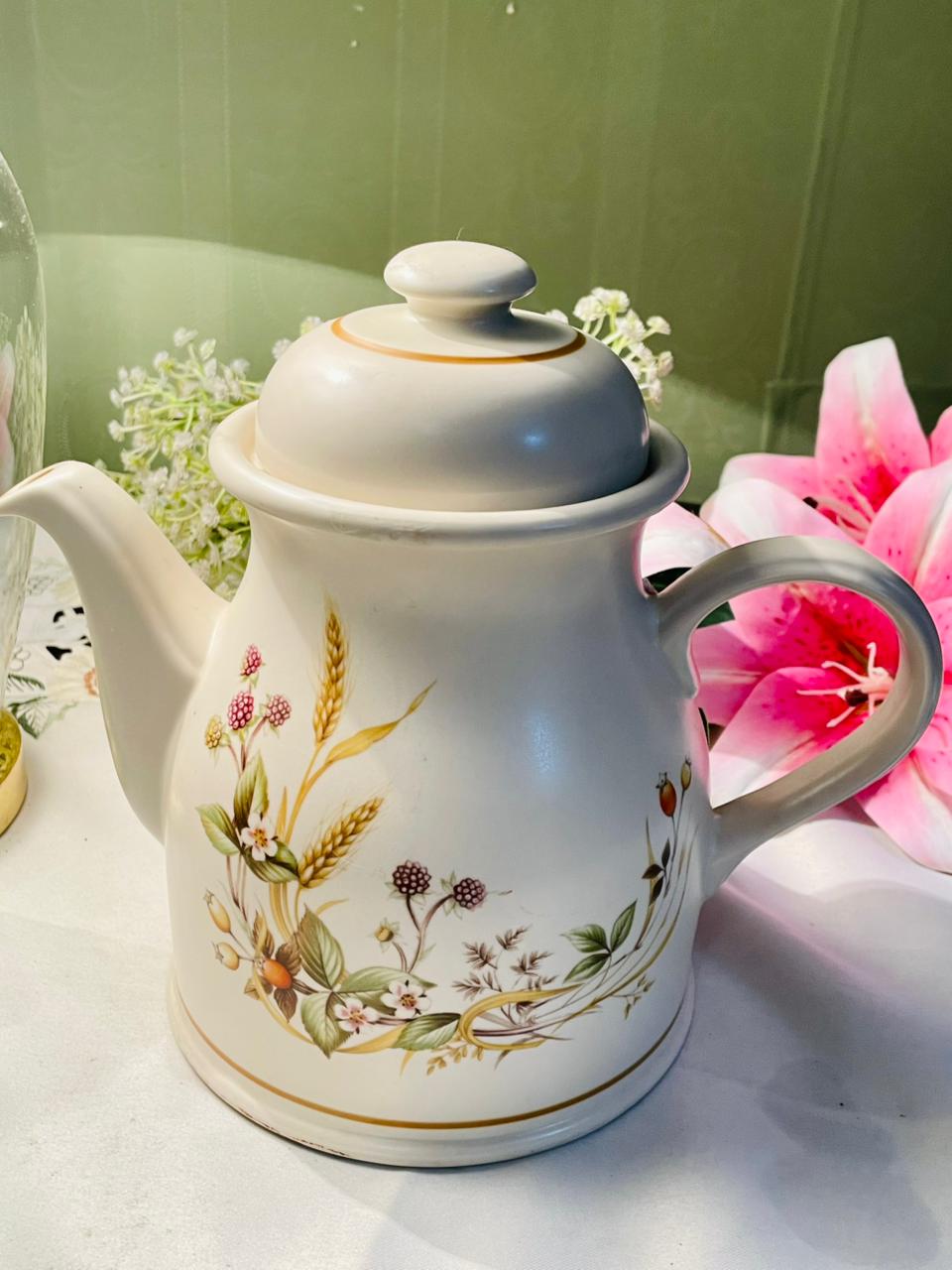 Vintage Harvest White Floral Teapot with Wheat Design 20cm