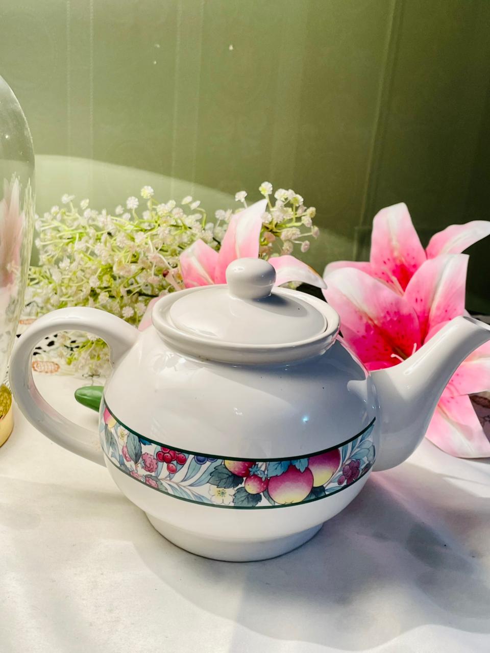 Vintage Jardin Fruit & Floral Band Teapot White 13cm