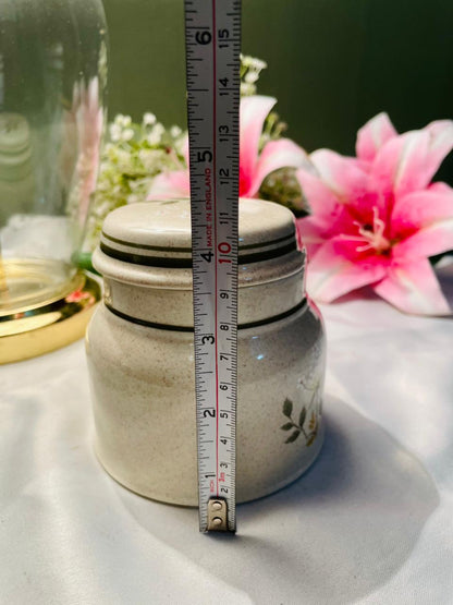 Royal Doulton Will o’ the Wisp Lidded Jar – 11cm