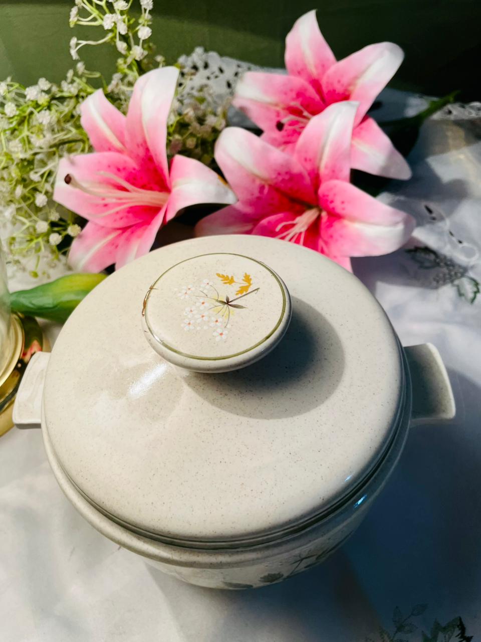 Royal Doulton Will o’ the Wisp Lidded Casserole – 18cm