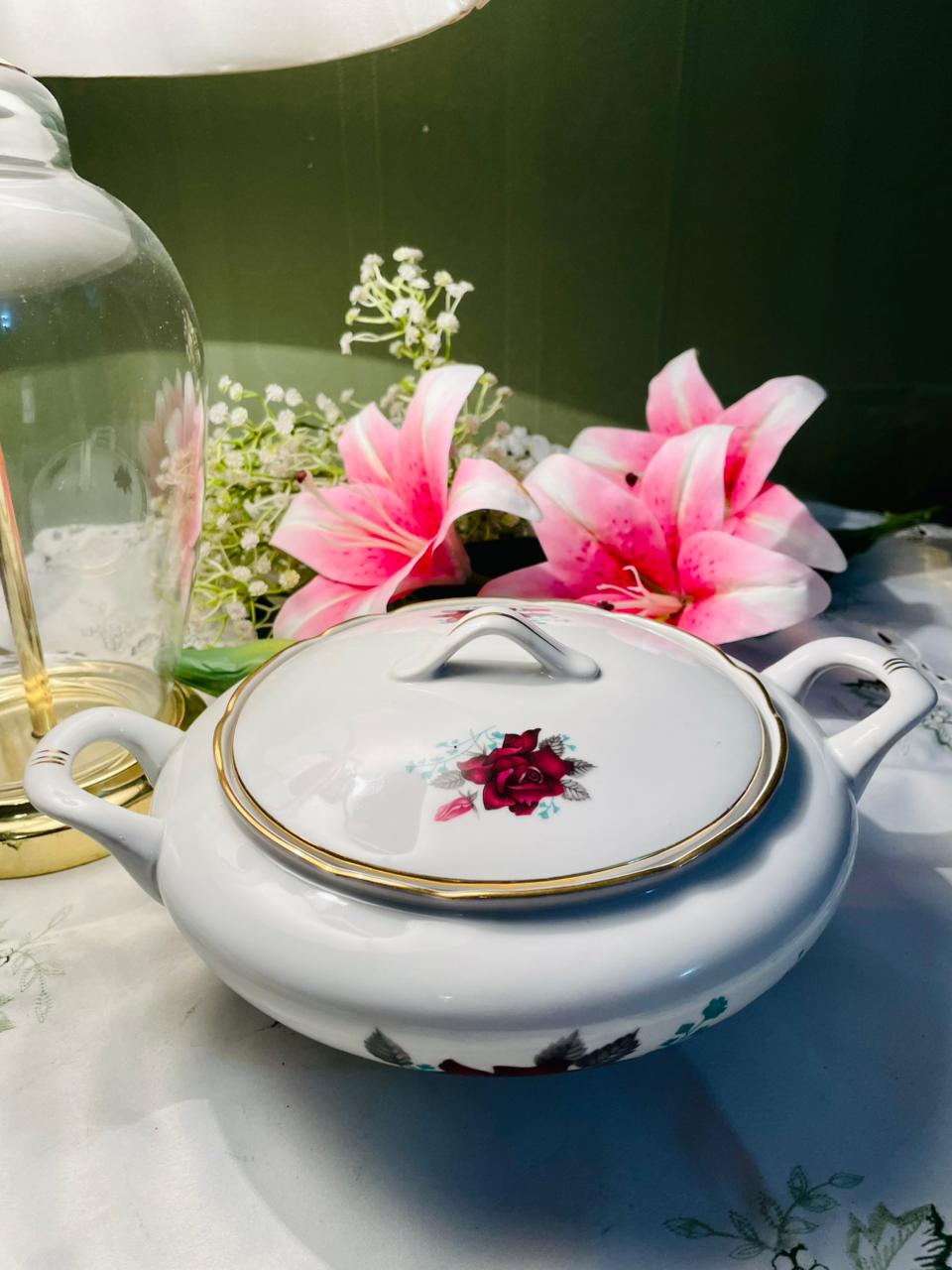 Lenox Red Rose Gold-Trim Lidded Serving Tureen – 26cm