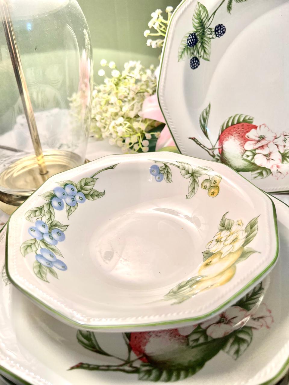 Churchill Chartwell Collection Fruit 18-Piece Dinner Set