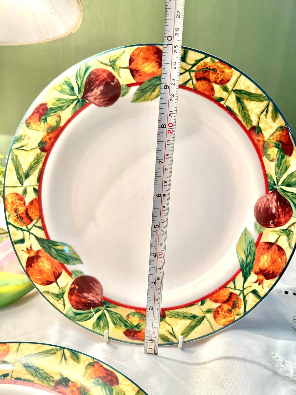 Royal Doulton Augustine 10in Dinner Plates – 4 Piece Set