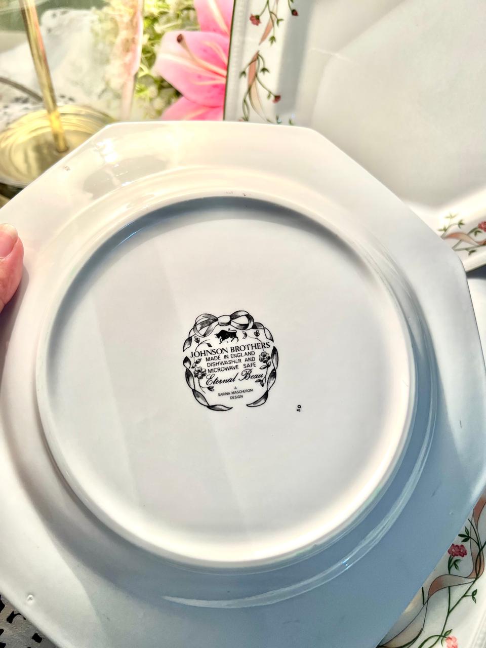 Johnson Brothers Eternal Beau 4 Dinner Plates 10in