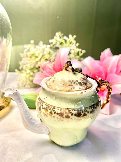 Vintage Green Floral Teapot Gold-Tone Handle 4.5 in