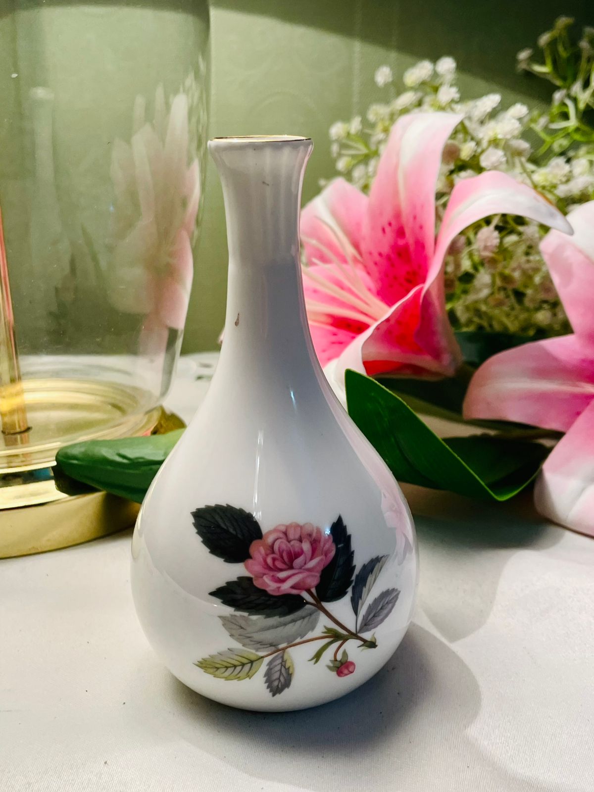 Wedgwood Hathaway Rose Bone China Bud Vase – 5.25in