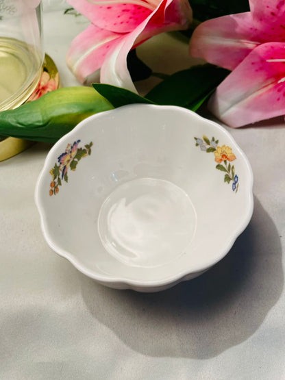 Aynsley Cottage Garden Var-i-ete Bone China Bowl – 4in