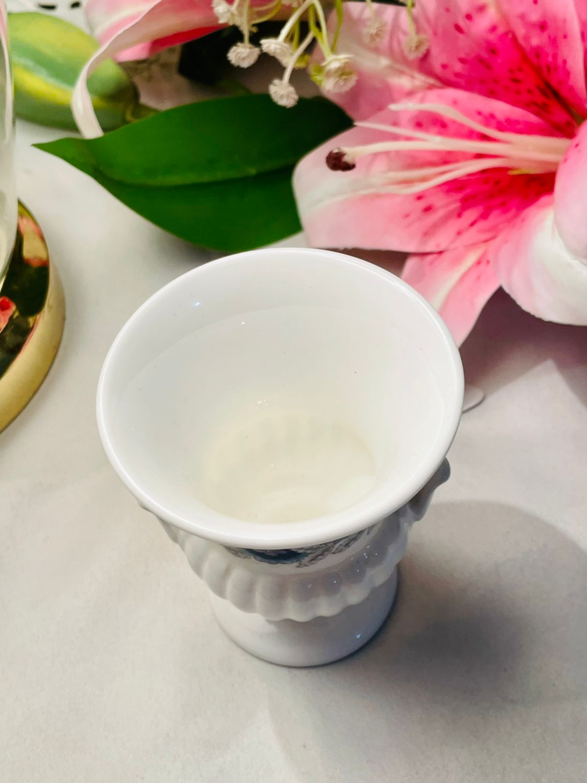 WEDGEWOOD White Blue Floral Urn Vase Double Handle