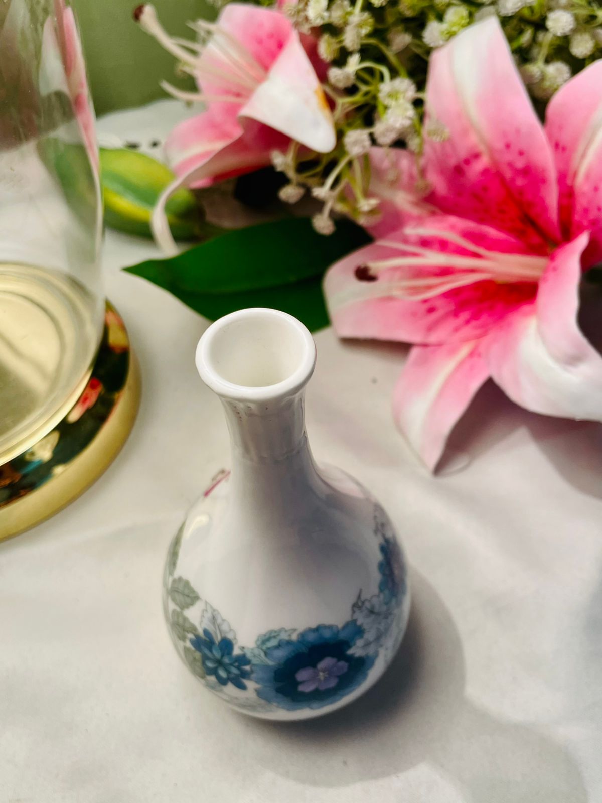 Vintage White Blue Floral Bud Vase 5 in