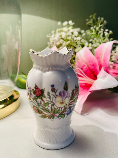 Aynsley Wild Tudor White Floral Vase Gold Trim Scalloped Rim