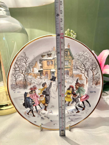 English Bone China Winter Children Decorative Plate 20cm