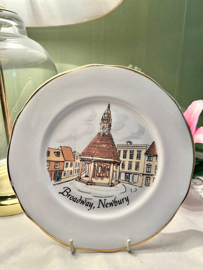 Tatton Broadway Newbury Fine Bone China Wall Plate 18cm