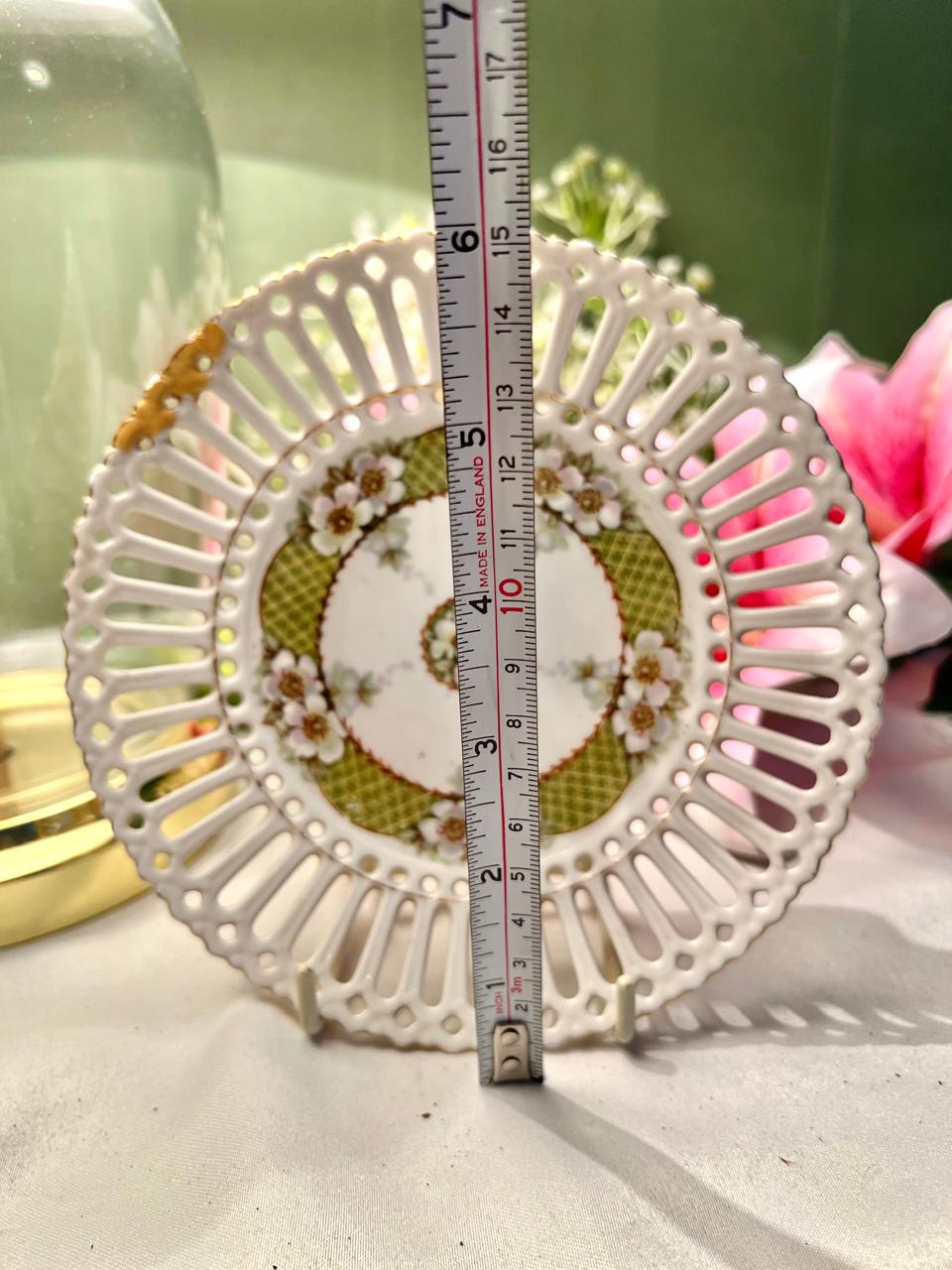 Floral Porcelain Pierced Rim Decorative Wall Plate 15cm