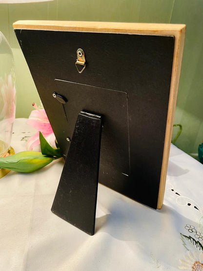Daffodil Floral Decorative Photo Frame with Raised Flowers