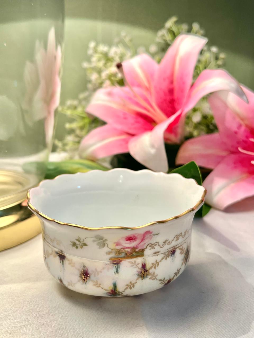 Vintage Floral Sugar Bowl Pink Roses Gold Trim