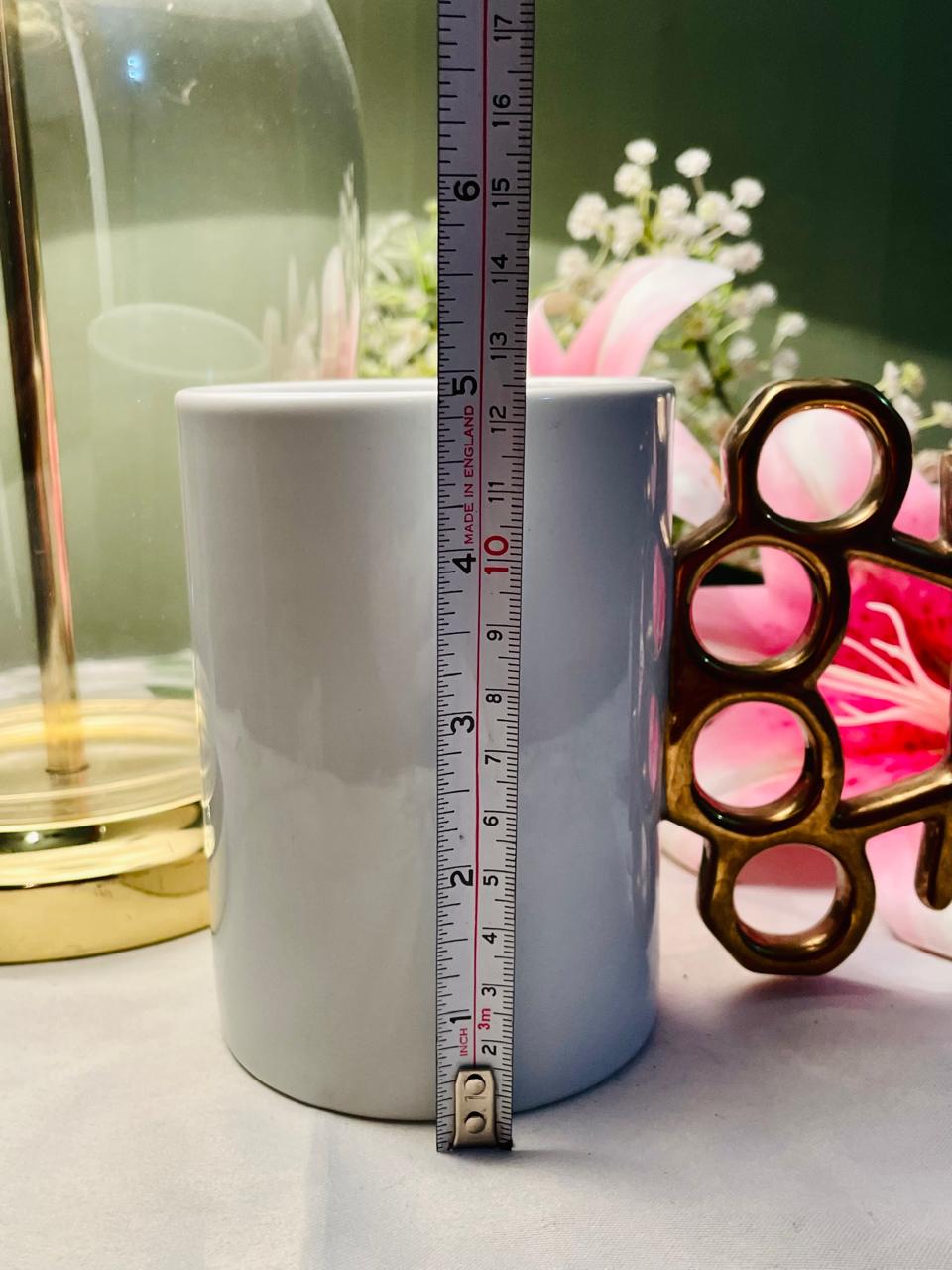 White Mug with Gold-Tone Knuckle Handle Approx. 12 cm