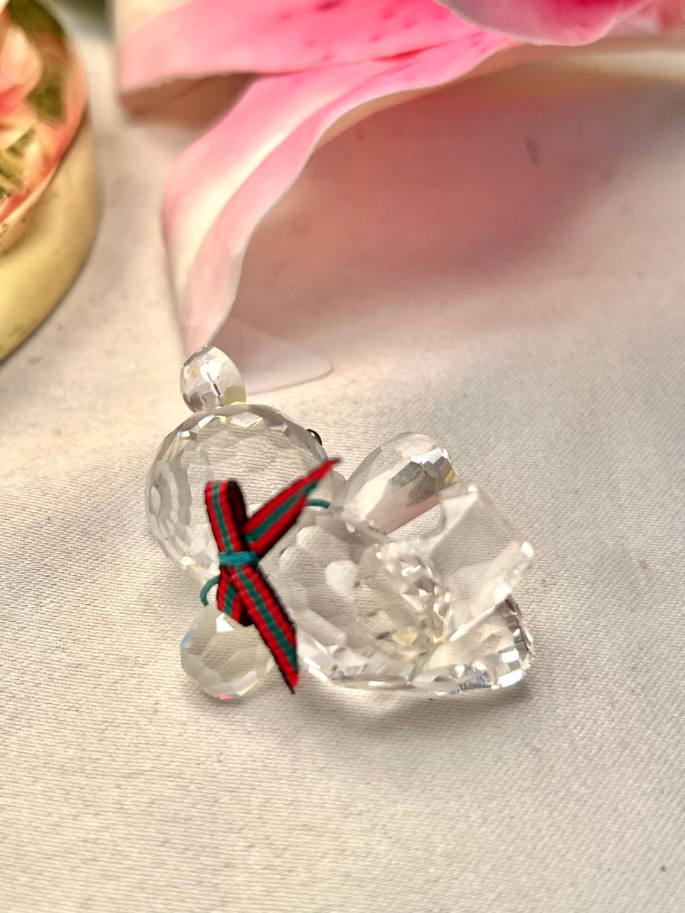 Clear Crystal Teddy Bear Figurine with Ribbon – 1 Piece