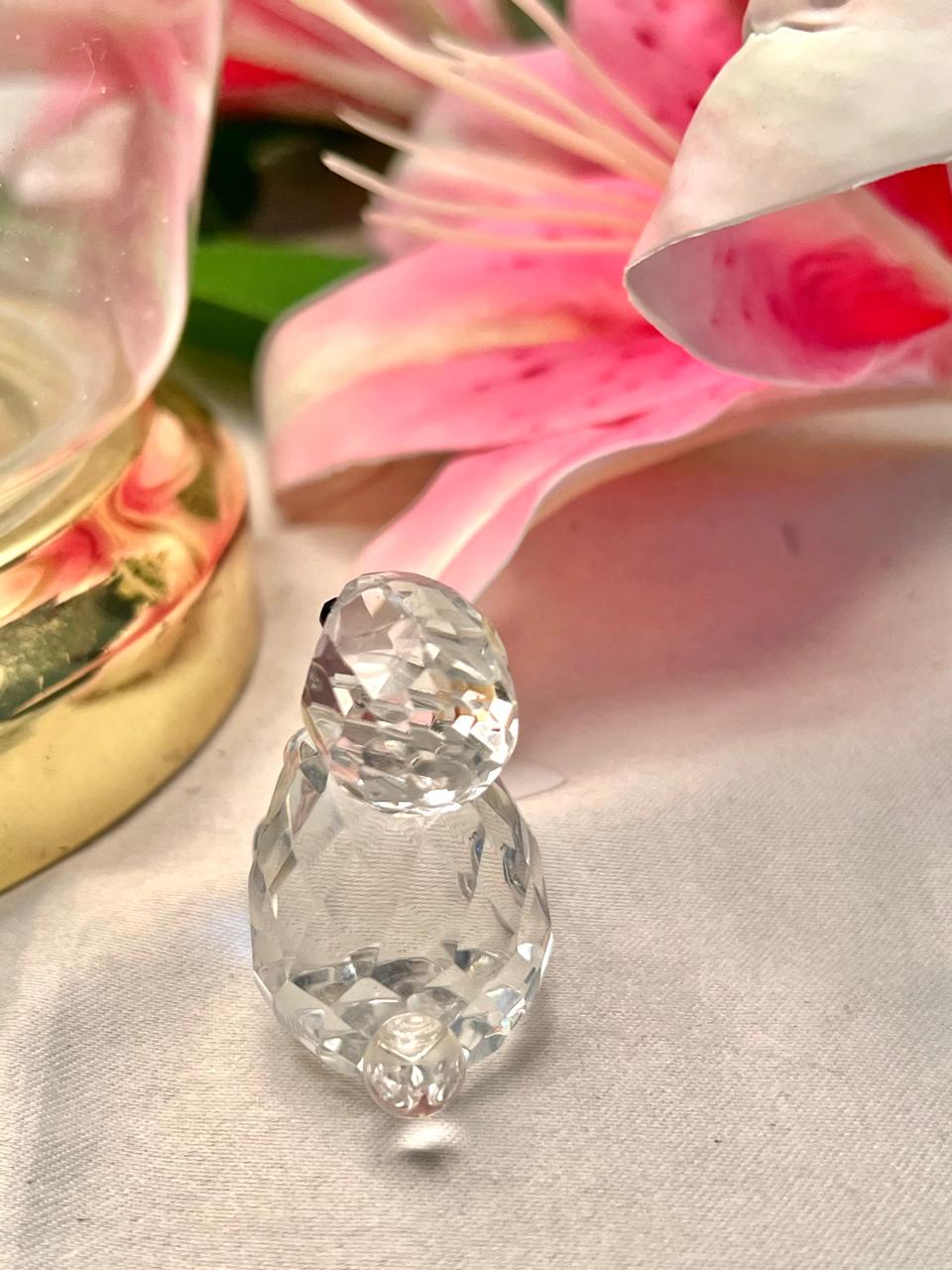 Clear Crystal Bird Figurine with Black Eyes – 1 Piece